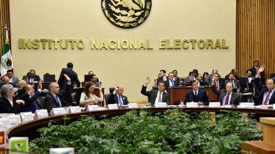 El INE aprobó la cantidad máxima que podrán gastar los candidatos federales