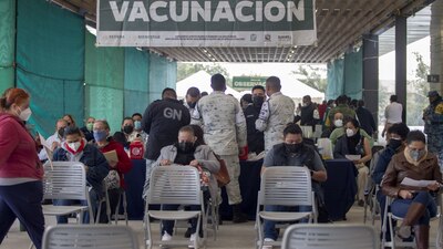 Ante el aumento de contagios, el gobierno federal desplegó otra jornada de vacunación