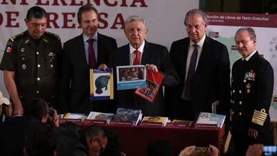 Los nuevos libros de texto ya se están repartiendo por todo el país