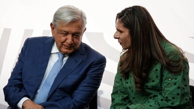 Tendrá que pagar al equipo de natación artística, tras conflicto por becas