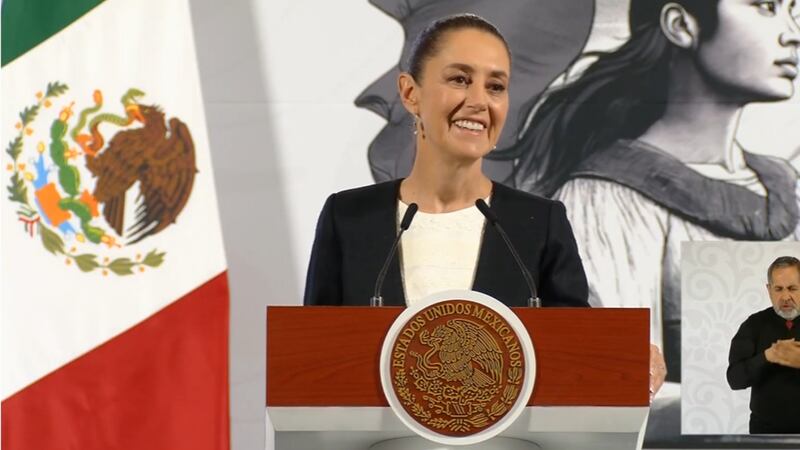 Sí cayó el peso pero no llegó ni a 21 unidades: Sheinbaum sobre consecuencias de aranceles