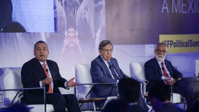 Manlio Fabio Beltrones, Cuauhtémoc Cárdenas y Diego Fernández de Cevallos en el Political Intelligence Summit 2016
