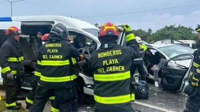 Uno de los vehículos afectados, presuntamente era un transporte turístico 'pirata'