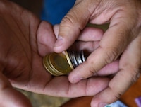 Sheinbaum propone modificar las monedas de 10 y 20 pesos; estos son los cambios que tendrían