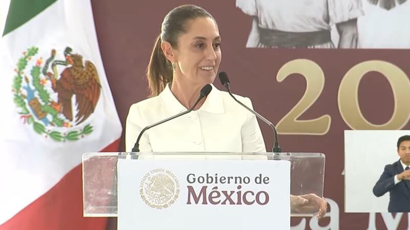 Sheinbaum presume en Durango que siempre que habla con Trump, defiende a México