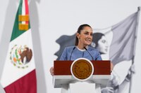 “La oposición va a EU a hablar mal de México... son vende patrias”: Sheinbaum