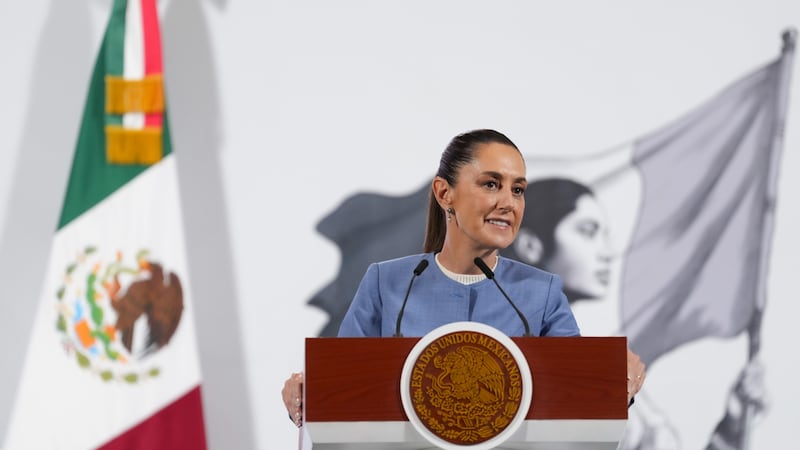 “La oposición va a EU a hablar mal de México... son vende patrias”: Sheinbaum