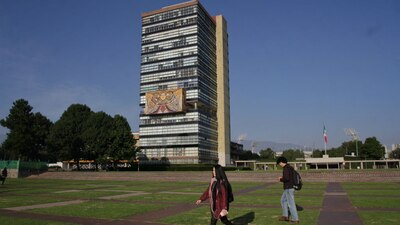 Miles de aspirantes a un lugar en una preparatoria de la UNAM que no lograron un lugar aún tienen una oportunidad