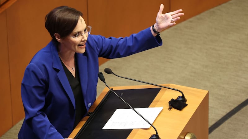 “Den la cara, arpías”: Lilly Téllez responsabiliza a 3 legisladoras de Morena por brote de sarampión