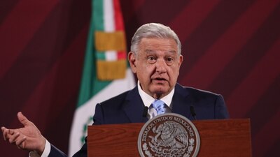 El presidente dijo que los paisanos y turistas pueden transitar con calma por México