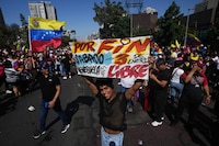 Miles salen a las calles para celebrar la captura de Maduro... otros condenan el hecho