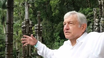 López Obrador publicó un video desde el jardín surrealista de San Luis Potosí
