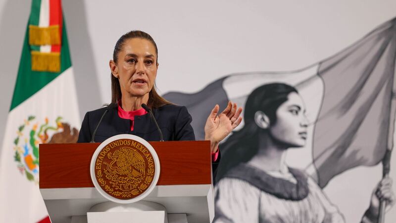 Sheinbaum advierte que iría a tribunales ante restricción del INE sobre elección judicial