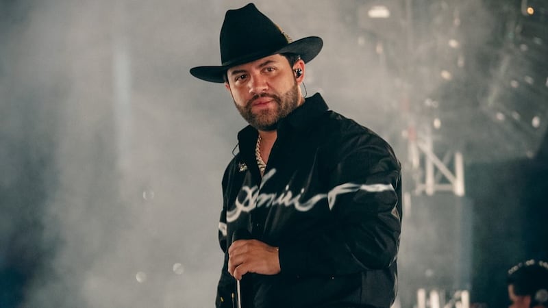 Luis R. Conriquez habla tras la trifulca durante su concierto en la Feria del Caballo