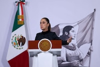 Defiende Sheinbaum que envío de 37 criminales a EU fue una decisión soberana