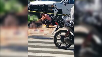 Según testigos, la patrulla se pasó un alto, provocó un choque y luego el incidente