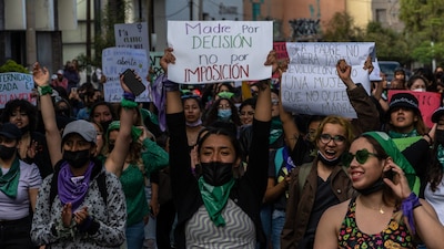 La interrupción legal del embarazo, de forma voluntaria, forma parte de una política integral de salud, se estableció