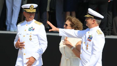 El almirante José Rafael Ojeda (izquierda) será titular de la Semar en el gobierno de AMLO