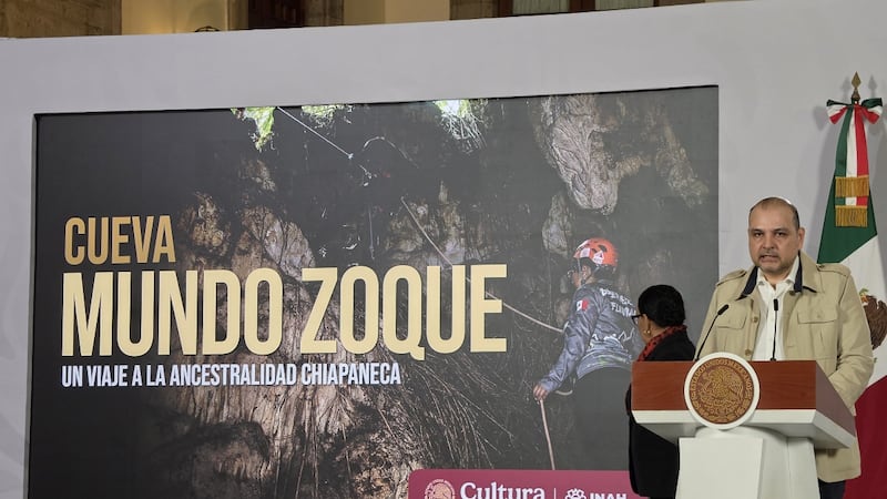 INAH halla Cueva Mundo Zoque con 13 ofrendas y 179 piezas arqueológicas en Cintalapa, Chiapas
