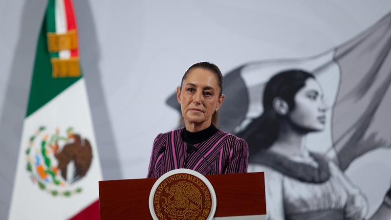 Ve Sheinbaum ‘sospechosa’ coincidencia entre marchas de la CNTE y la Generación Z