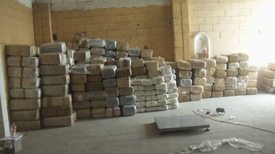 Fueron detenidas cinco personas e incautados 400 kilogramos de cocaína