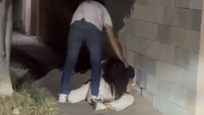 La joven estaba inconsciente ante los golpes de Javier, su novio