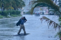 Depresión Tropical ‘Dos-E’ se forma frente a Guerrero; prevén lluvias extraordinarias
