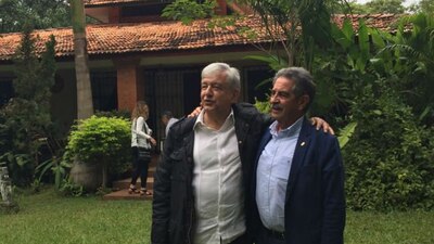 Andrés Manuel López Obrador y Miguel Ángel Revilla Roiz
