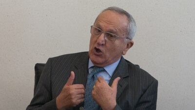 En noviembre de 2020, Seade anunció su retiro de la vida pública del país