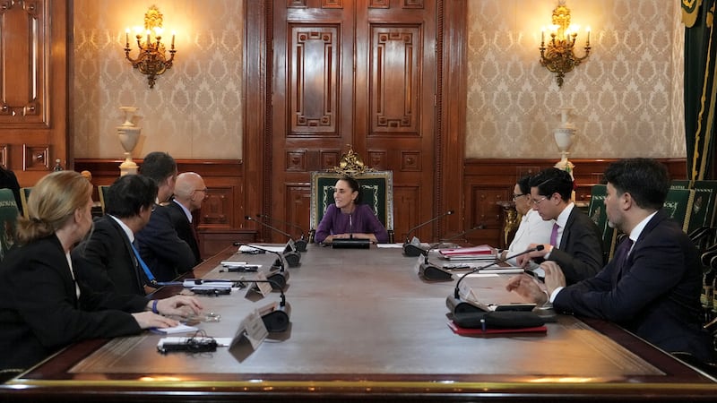 Sheinbaum se reúne con el Alto Comisionado de la ONU para acordar “vías de colaboración”