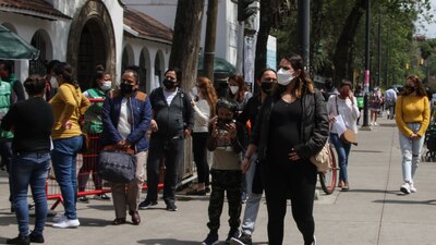 Este jueves que ya son 221 mil 80 las personas fallecidas por el nuevo coronavirus
