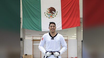 Carlos Sansores le dio a México la segunda presea en el mundial de Taekwondo