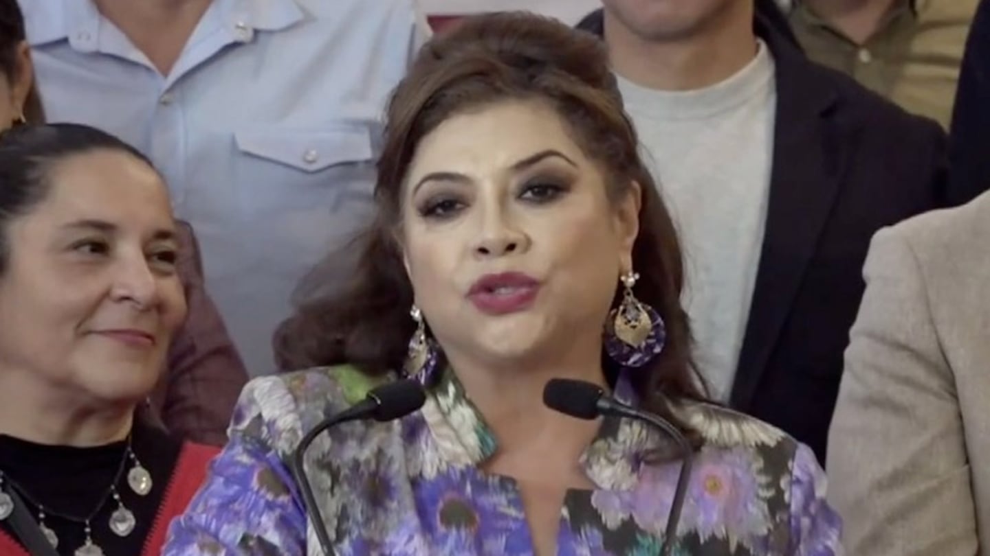 Clara Brugada alza la mano para contender por la jefatura de ...