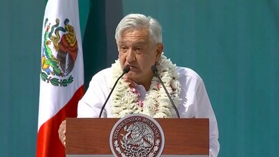 El presidente López Obrador visitó el estado gobernador por Cuauhtémoc Blanco