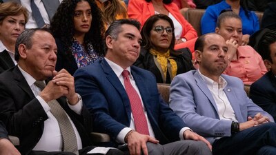 PRD,PRI y PAN conforman la alianza 'Va por México'