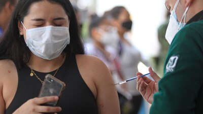 Los jóvenes que recibieron primera dosis de Sputnik comenzarán con su segunda dosis este 14 de septiembre