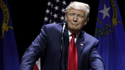 Parece que al magnate le vino bien la nueva investigación del FBI contra Clinton