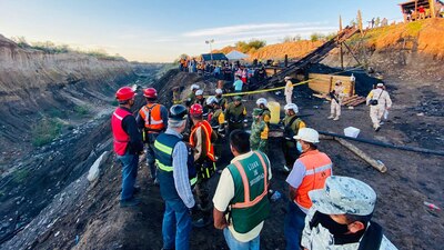 Las labores para el rescate de los 7 mineros atrapados en una mina carbonera siguen