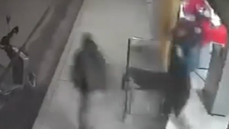 VIDEO: Mujer se enfrenta a presunto asaltante en Tecámac, Edomex