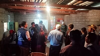 Cientos de mexicanos huyeron hacia Guatemala por la violencia registrada en Chiapas