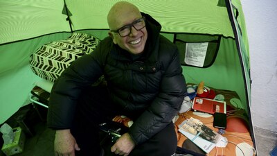 Isidro Pastor mantiene una huelga de hambre afuera del IEEM desde el pasado 18 de marzo de 2017