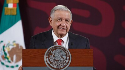 El Presidente aseguró que hay un grupo que tiene más poder que el gobernador