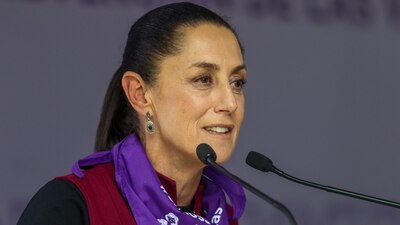 Claudia Sheinbaum anunció su próxima boda con el físico Jesús María Tarriba.