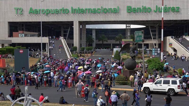 CNTE aumentará protestas y amaga con bloquear SEP, INE y la SHCP