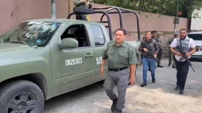Los agentes se encontraban haciendo un recorrido de rutina cuando fueron agredidos
