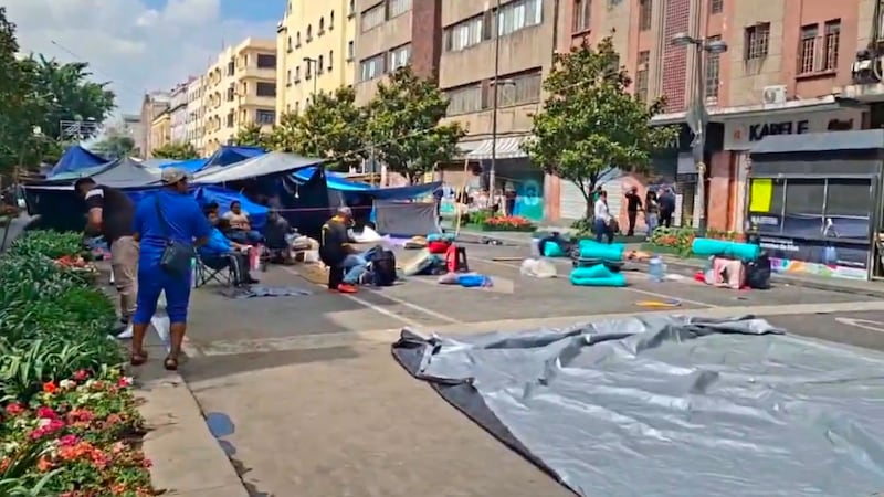 Campamento de la CNTE en la CDMX se debilita en medio de tensiones entre maestros