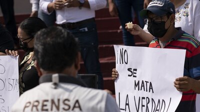 El periodista fue asesinado afuera de las oficinas de Monitor Michoacán en el municipio de Zitácuaro