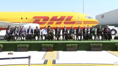 La aeronave Boing737 abre paso al arribo de vuelos de carga en Santa Lucía