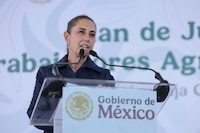 Tras fin de plantón de la CNTE, Sheinbaum anuncia consulta a maestros ‘escuela por escuela’