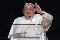 Papa Francisco arremete contra Trump y tacha de “vergüenza”, planes de deportación